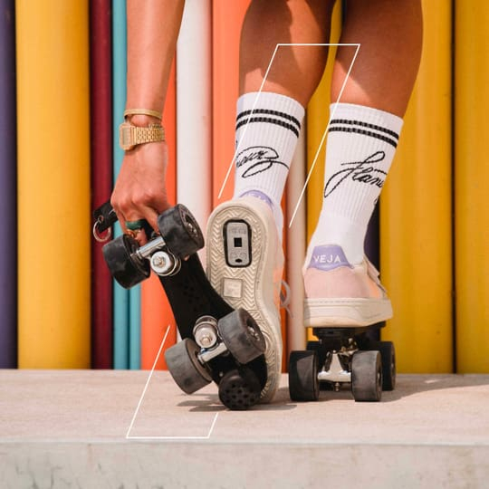 detachable-roller-skates-veja-v-10-multico-peach-lifestyle