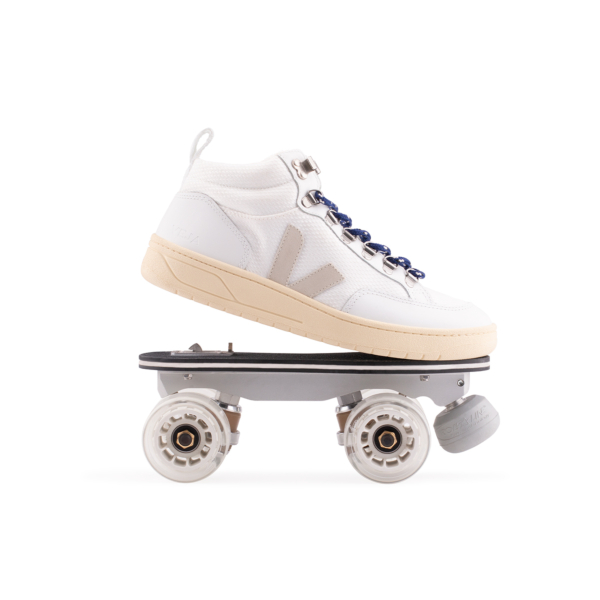 Detachable roller skates Veja Roraima White Natural Butter clipped-off and seen from the side