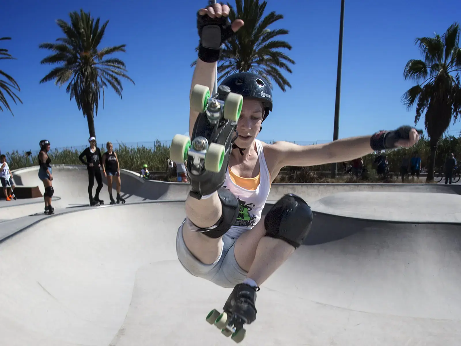 Chloe seyres skating in the park