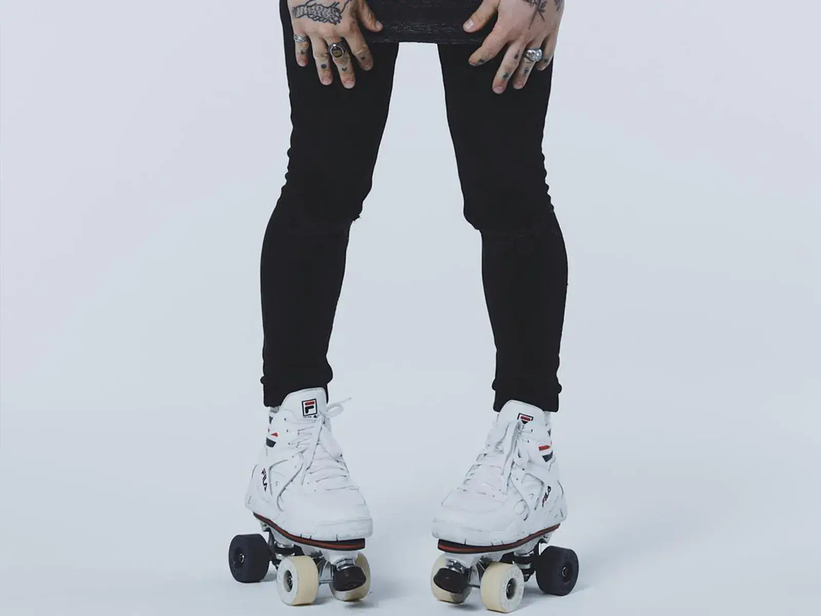roller skate white by flaneurz 
