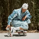 patin a roulettes Puma Slipstream Low Blanc Rose lifestyle.webp