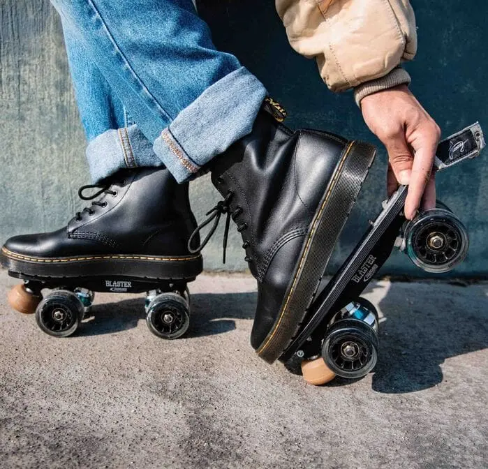 parties roulantes patin a roulettes slades.webp
