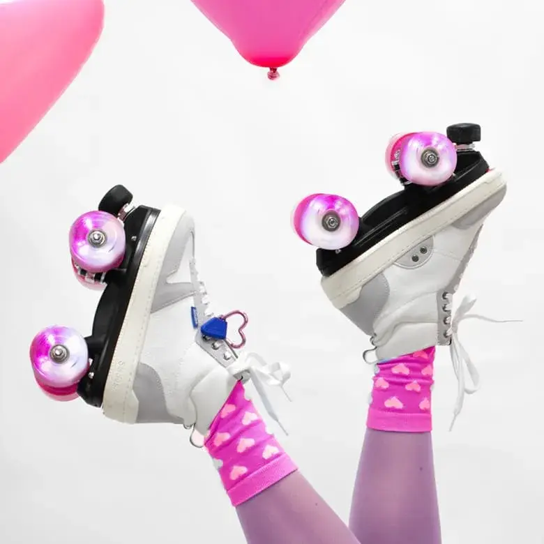 pack slades blanc patin  roulette saint valentin.webp