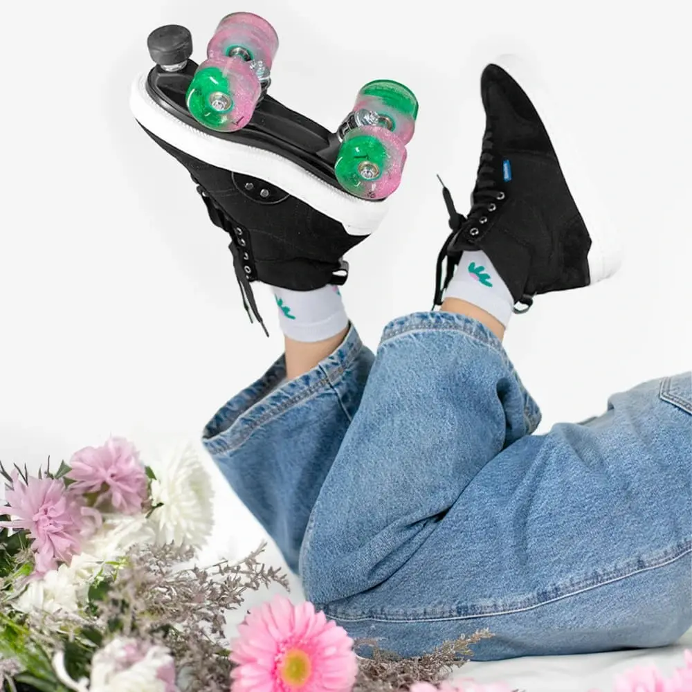 patin-roulettes-noir-vert-printemps.webp