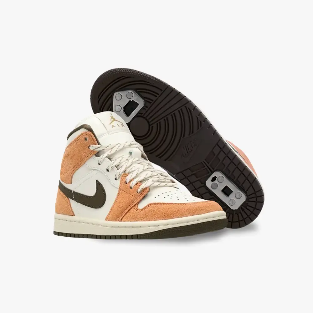 CYS-FLANEURZ-NIKE-DARK-HAZEL.webp