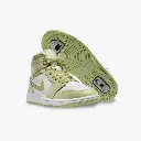 CYS-FLANEURZ-NIKE-OLIVE-GREEN.webp