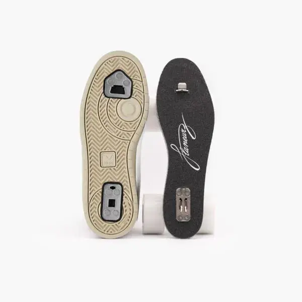 mens-roller-skates-veja-v-10-white-emeraude-flaneurz-semelle-roller-skates.webp