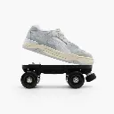 par-flaneurz-_puma-180-blue-de_clipse-roller-skates.webp