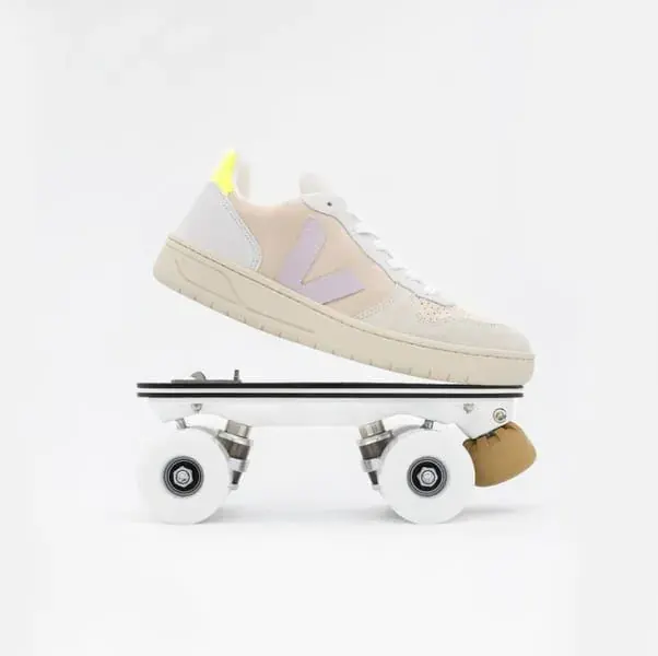mens-roller-skates-veja-veja-v-10-sable-parme-flaneurz-declipse-roller-skates.webp