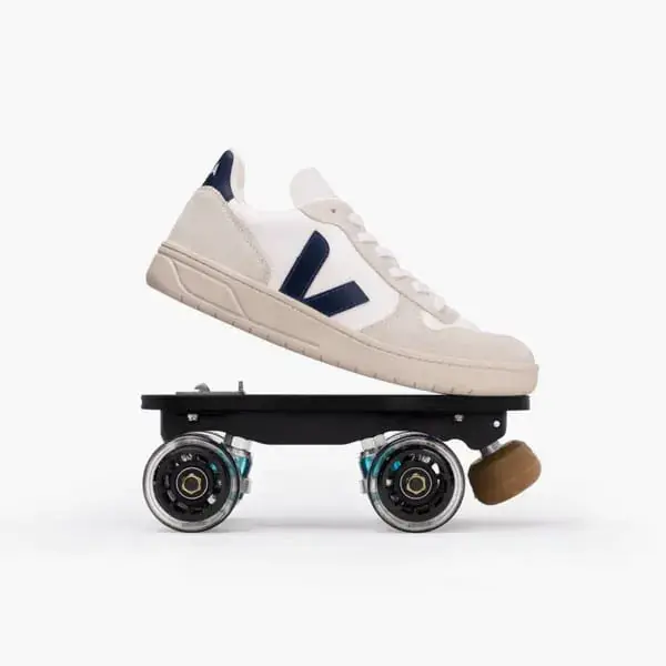 mens-roller-skates-_veja-v-10-white-nautico-flaneurz-declipse-roller-skates.webp