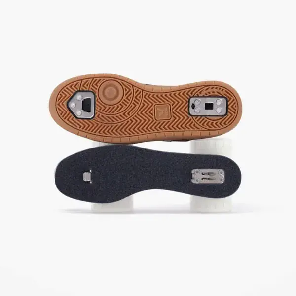 mens-roller-skates-veja-roraima-brown-black-flaneurz-semelle-roller-skates.webp