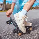 lifestyle-flaneurz_2_6_-roller-skates.webp