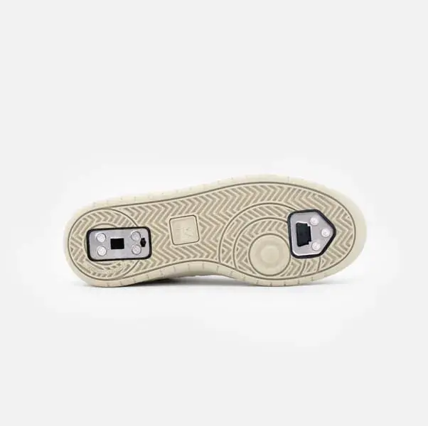 womens-roller-skates-veja-v-15-white-natural-flaneurz-declipse-roller-skates.webp