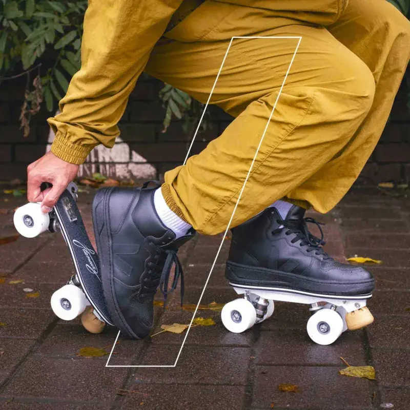 detachable-roller-skates-veja-v15-black-lifestyle_1-roller-skates.webp