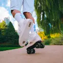 mens-roller-skates-pack-s-quad-blanc-flaneurz-lifestyle.webp