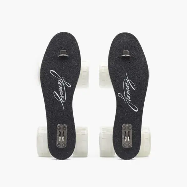 roller-skate-roues-premium-rolling-parts-white-flaneurz-face-roller-skates.webp